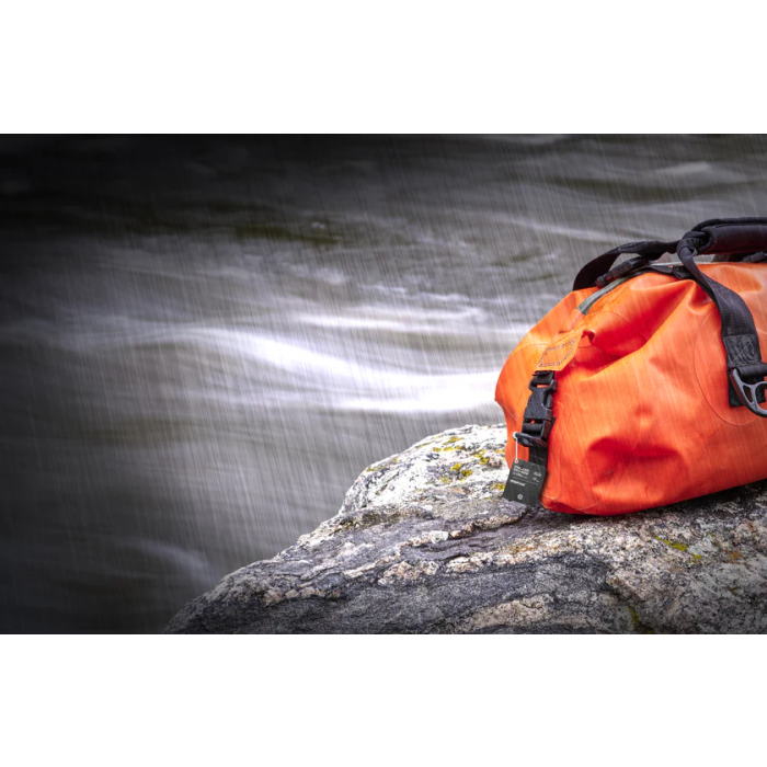 Momax PinCard Pro Mini Rechargeable Find My Tracker